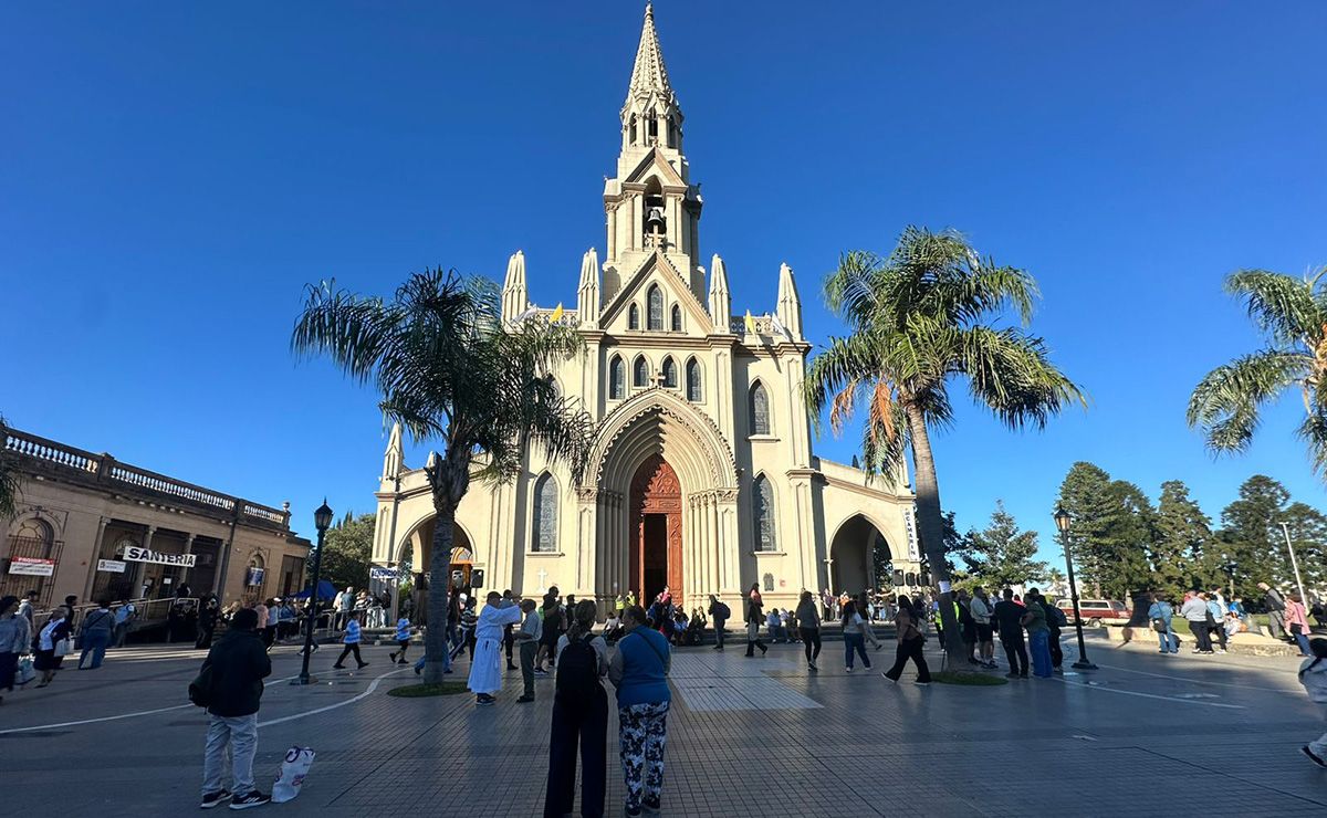 La peregrinación a la Basílica de Guadalupe comenzó este sábado en la ciudad de Santa Fe.