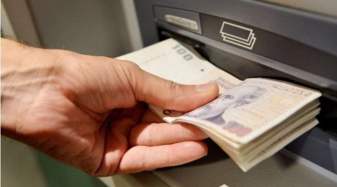 Según Indec, los salarios siguen casi cuatro puntos debajo de la inflación en 2018