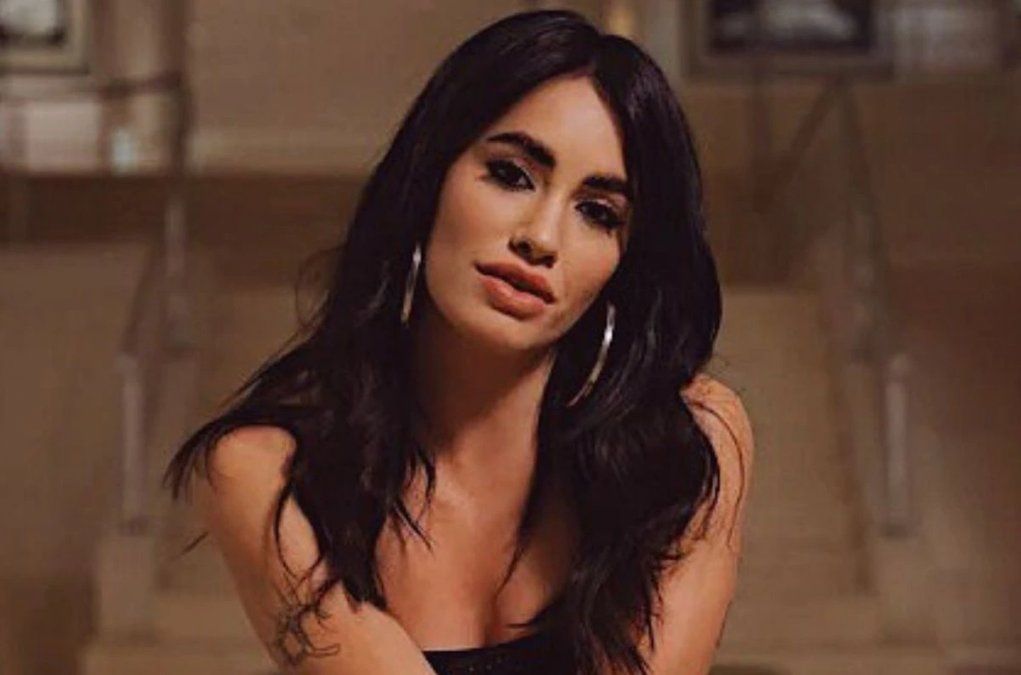 Lali Espósito explicó por qué elige seguir viviendo en Argentina y dividió las aguas: "Tengo quejas como todes" Lali Espósito vivió un mal momento en uno de sus shows en Europa y pidió disculpas a su público.