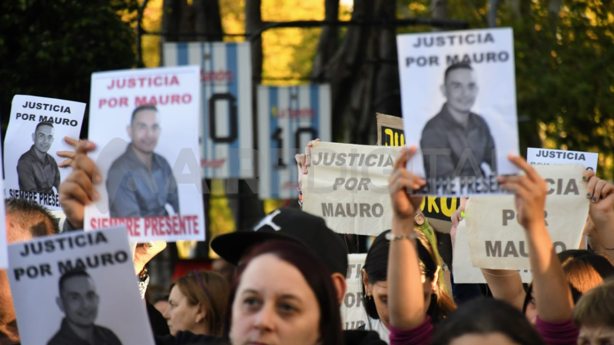 Mauro Villamil fue asesinado mientras esperaba comprar en una verdulería de barrio Tiro Suizo.
