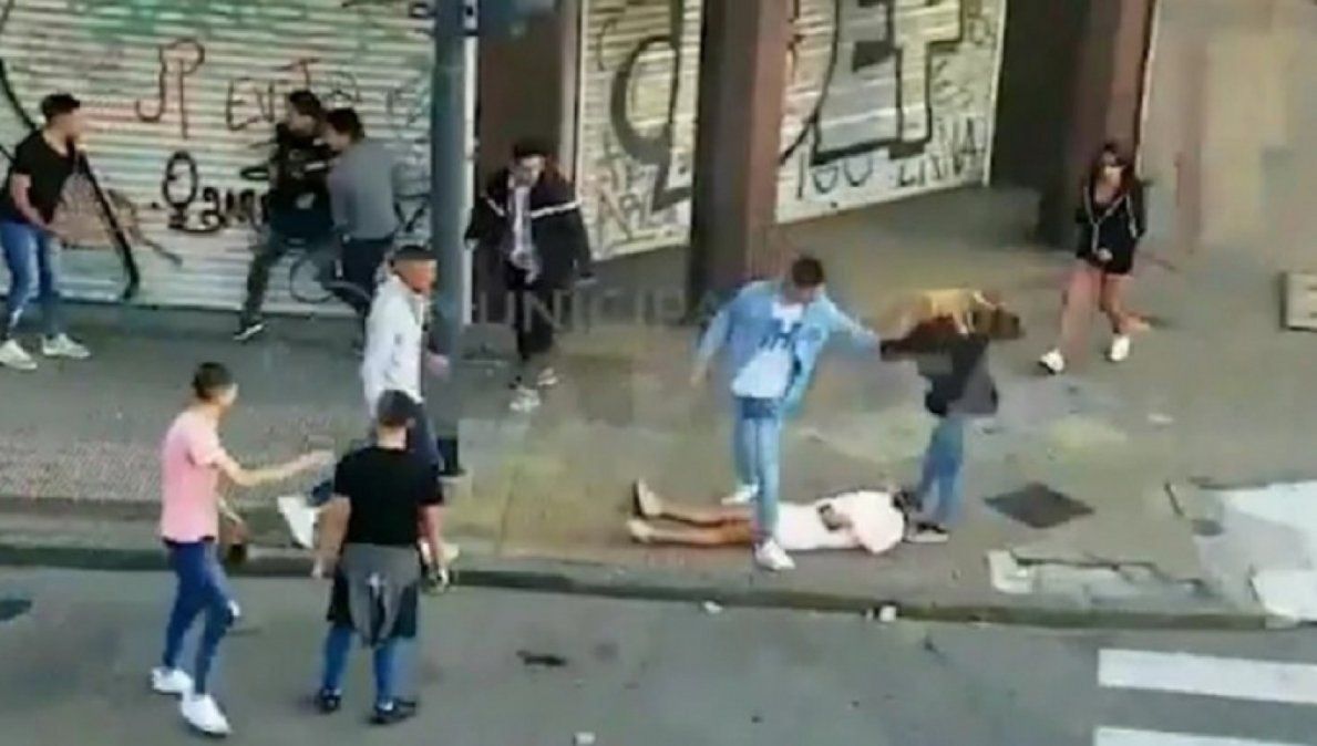 Liberaron a tres de los cuatro demorados por la agresión a una joven en La Plata