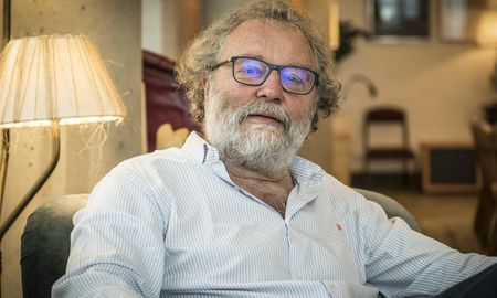 venezuela le nego la entrada al pais al periodista ingles john carlin: lo declararon ?inadmitido? venezuela le nego la entrada al pais al periodista ingles john carlin: lo declararon ?inadmitido?