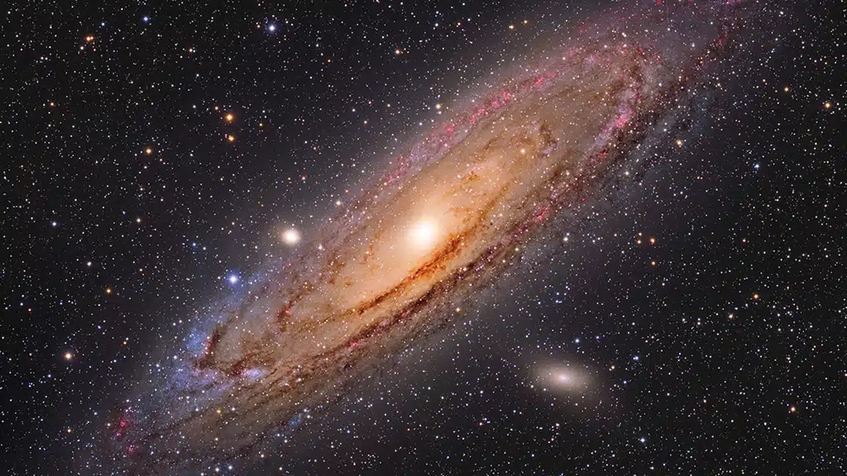 La galaxia Andrómeda. La galaxia Andrómeda.