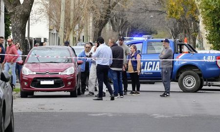El agente de la AIC César Carmona fue brutalmente asesinado a balazos el pasado jueves en Rosario. El agente de la AIC César Carmona fue brutalmente asesinado a balazos el pasado jueves en Rosario.
