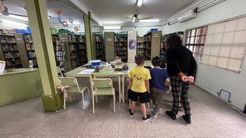 En el Día Nacional del Libro, las bibliotecas populares toman más valor, a la hora de fomentar la lectura joven.