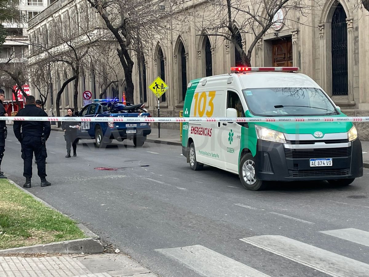 Accidente fatal en pleno Bulevar Gálvez: un motociclista fallecido