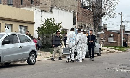 Santa Fe violenta: asesinaron a un hombre en su casa de barrio Mayoraz. Santa Fe violenta: asesinaron a un hombre en su casa de barrio Mayoraz.