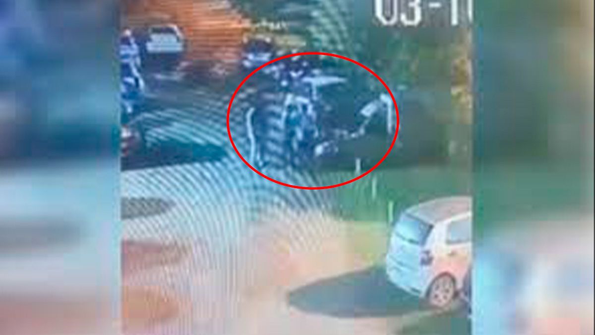 Las cámaras de seguridad de un vecino captaron el momento.&nbsp;