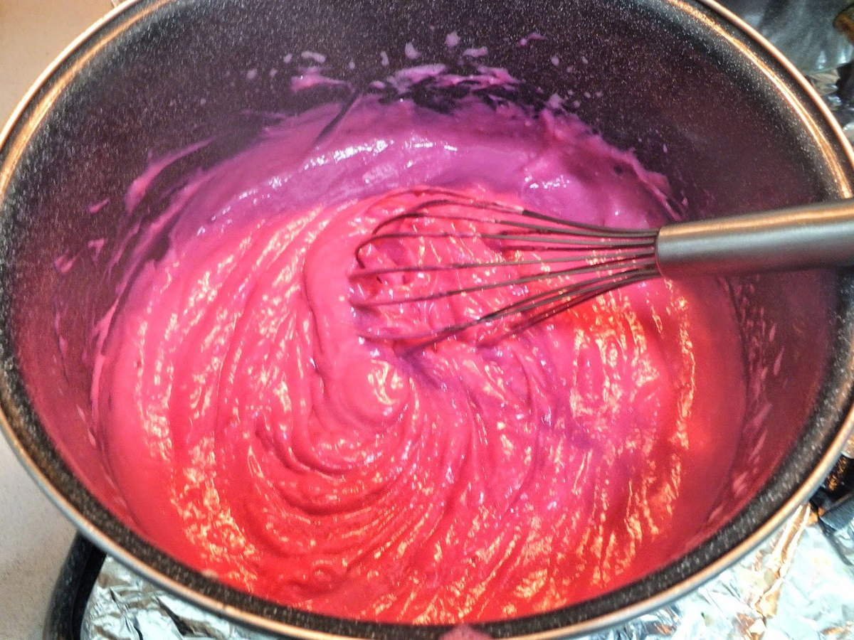 La crema pastelera de frutilla es una de las opciones más ricas para rellenar postres. La crema pastelera de frutilla es una de las opciones más ricas para rellenar postres.