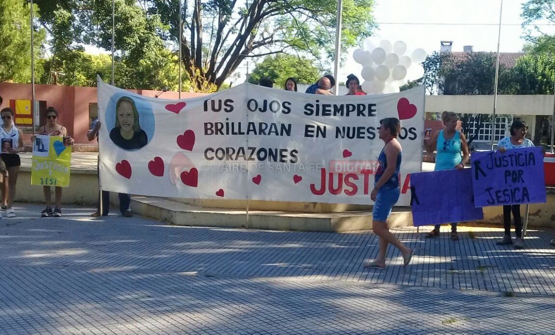 A dos meses de la muerte de Jésica Ronsoni, su pueblo natal pidió justicia
