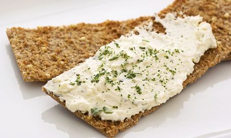 Con una base de queso crema o legumbres, se pueden crear untables muy variados Con una base de queso crema o legumbres, se pueden crear untables muy variados