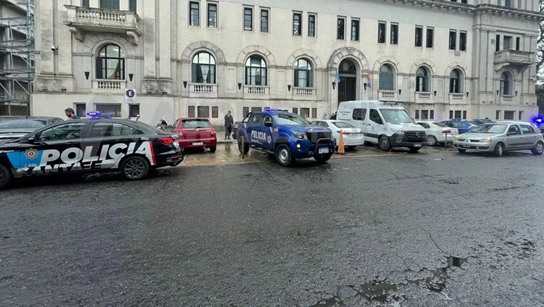 Una pareja quiso robar una bicicleta de un edificio en el centro de Santa Fe y quedó en prisión