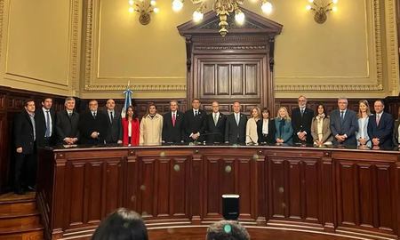 El Consejo de la Magistratura, con su integración de 20 miembros, celebrará su primer plenario el próximo 2 de junio. El Consejo de la Magistratura, con su integración de 20 miembros, celebrará su primer plenario el próximo 2 de junio.