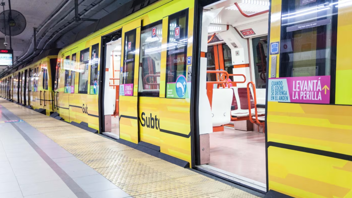 Paro de subte por asbesto. Paro de subte por asbesto.