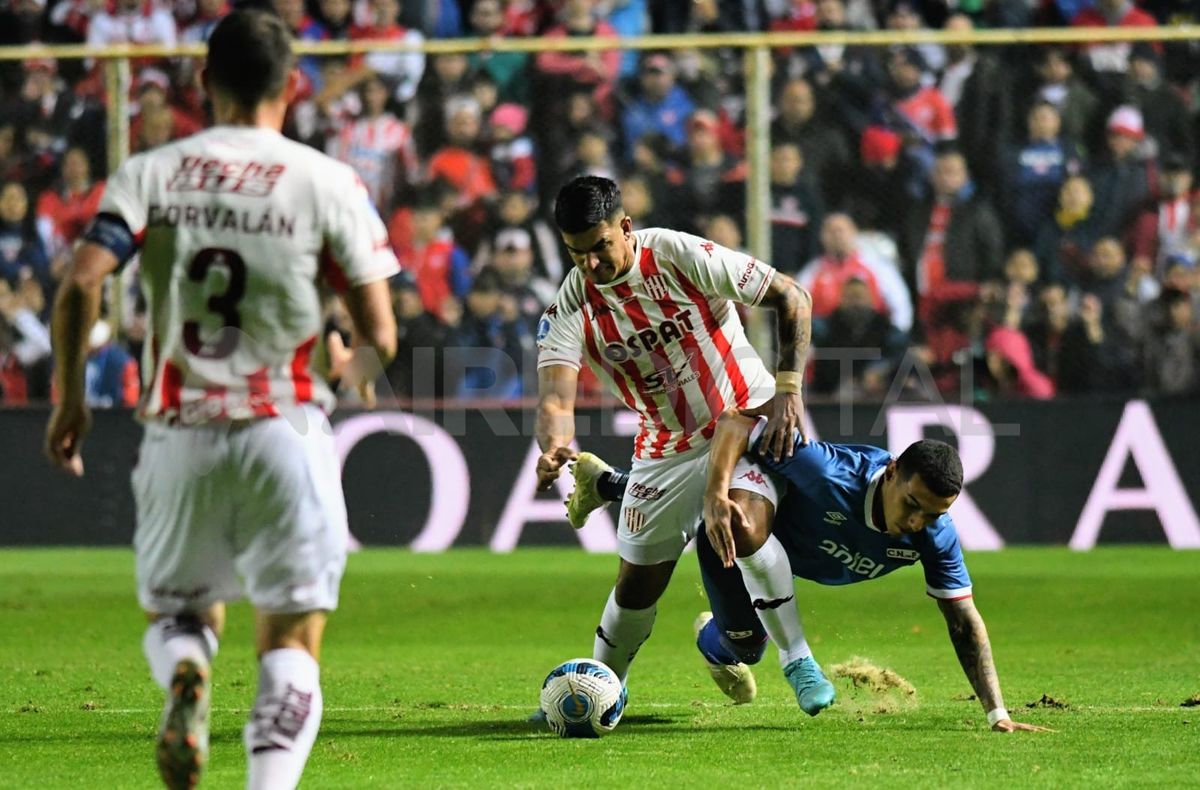 Diego Polenta decidió no jugar más en Unión por una deuda que mantiene el club con él desde hace meses.