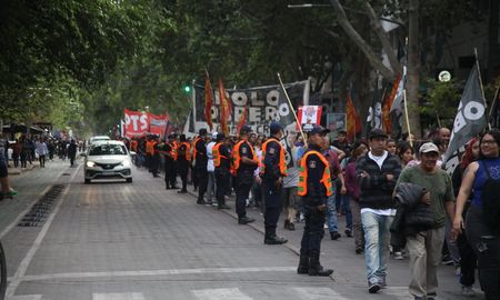 El Gobierno nacional defendió el protocolo antipiquetes. El Gobierno nacional defendió el protocolo antipiquetes.