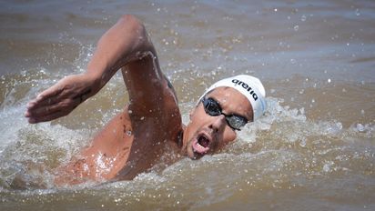 Maratón Santa Fe-Coronda: el momento en el que el santafesino Martín Carrizo superó a Niccoló Ricciardi y se metió en el podio