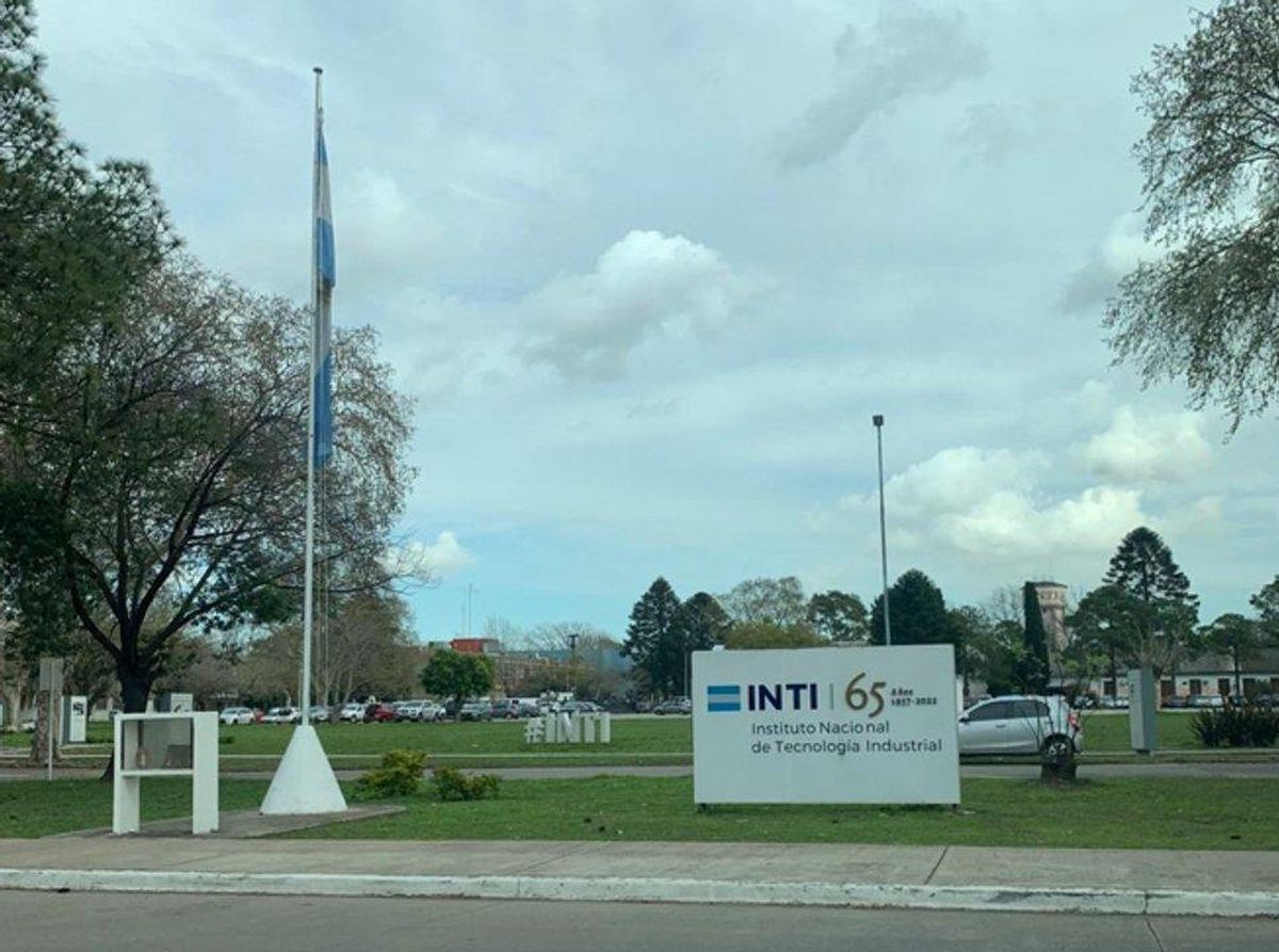 Además del INTI