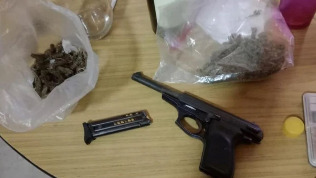 Parte del secuestro que la policía hizo de la casa en donde vivía Segovia.&nbsp;