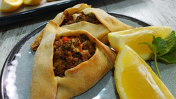 altText(Empanadas árabes: el secreto para que el relleno quede superjugoso)}