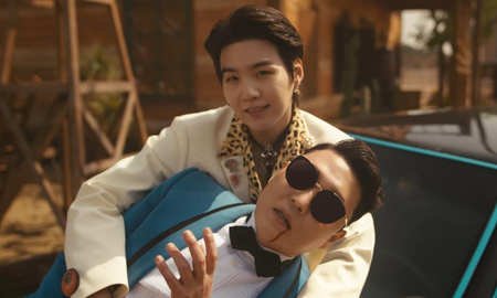 PSY comparte el video performance de That That, la colaboración con Suga de BTS. PSY comparte el video performance de That That, la colaboración con Suga de BTS.