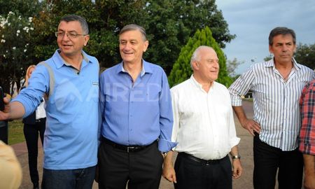 Los exgobernadores Binner y Lifschitz, junto al actual intendente de Santa Fe, Emilio Jatón. Los exgobernadores Binner y Lifschitz, junto al actual intendente de Santa Fe, Emilio Jatón.