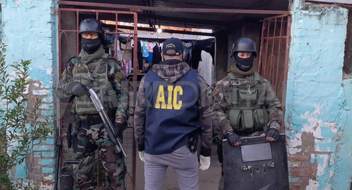 Un allanamiento en una vivienda ubicada en Ignacio Paredes y Lucía Duran de Alto Verde