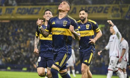 Boca goleó a Newells y es lider de la zona A. Boca goleó a Newells y es lider de la zona A.