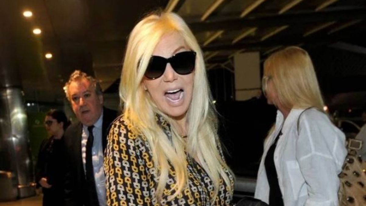 Susana Giménez regresó al país y llamó la atención la montaña de bolsos y valijas con la que volvió.