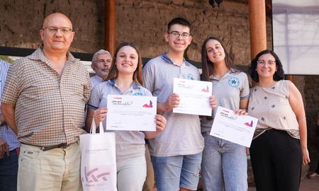 La Provincia de Santa Fe premió producciones de 16 escuelas en el concurso sobre el Brigadier López. La Provincia de Santa Fe premió producciones de 16 escuelas en el concurso sobre el Brigadier López.
