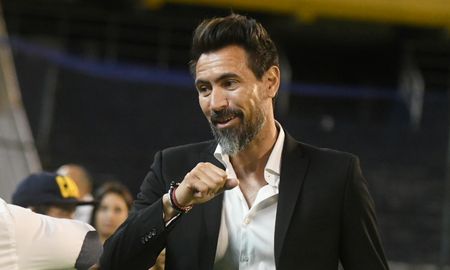 Eduardo Domínguez habló en conferencia de prensa tras el triunfo de Colón 2-1 sobre Aldosivi por la cuarta fecha de la Copa de la Liga. Eduardo Domínguez habló en conferencia de prensa tras el triunfo de Colón 2-1 sobre Aldosivi por la cuarta fecha de la Copa de la Liga.