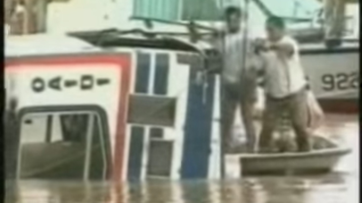 Un colectivo Etacer cayó al río Colastiné el 17 de enero de 1999.