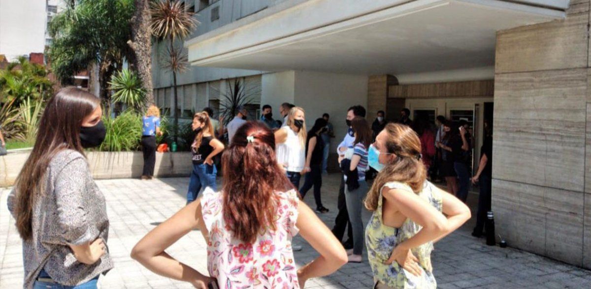 Los empleados del ministerio de producción afiliados a UPCN mantienen el estado de alerta.