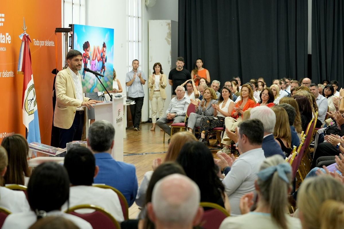 Pullaro presentó Vax Team, el nuevo programa provincial de vacunación: 