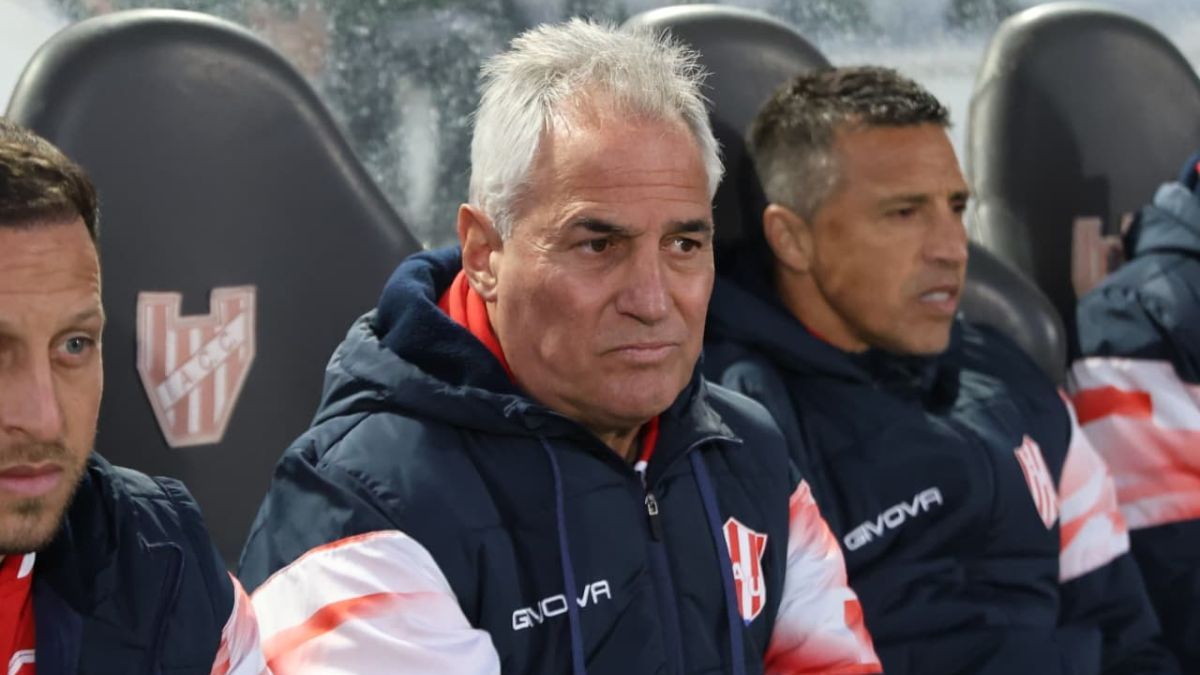 Leonardo Madelón habló en conferencia de prensa tras la goleada y le dejó un mensaje al hincha: Se tiene que esperanzar que se puede ganar afuera.