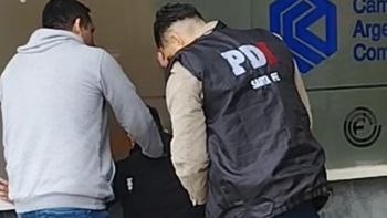 Lautaro Q. fue apresado por investigadores de la PDI en Hipólito Yrigoyen al 2400. 