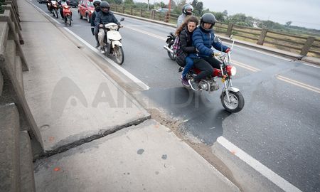 Grieta en el Puente Carretero Santa Fe - Santo Tomé: comenzaron los estudios para diagramar los arreglos Grieta en el Puente Carretero Santa Fe - Santo Tomé: comenzaron los estudios para diagramar los arreglos