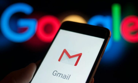 La integración obligatoria del número de teléfono permite a Google centralizar la identidad del usuario y evitar la creación sistemática de cuentas gratuitas con fines de almacenamiento extra. La integración obligatoria del número de teléfono permite a Google centralizar la identidad del usuario y evitar la creación sistemática de cuentas gratuitas con fines de almacenamiento extra.
