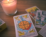Los 12 signos del zodíaco y su representación en el tarot.
