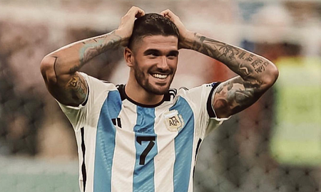 Rodrigo De Paul fue elegido como el jugador más lindo del Mundial de Qatar 2022 Rodrigo De Paul fue elegido como el jugador más lindo del Mundial de Qatar 2022