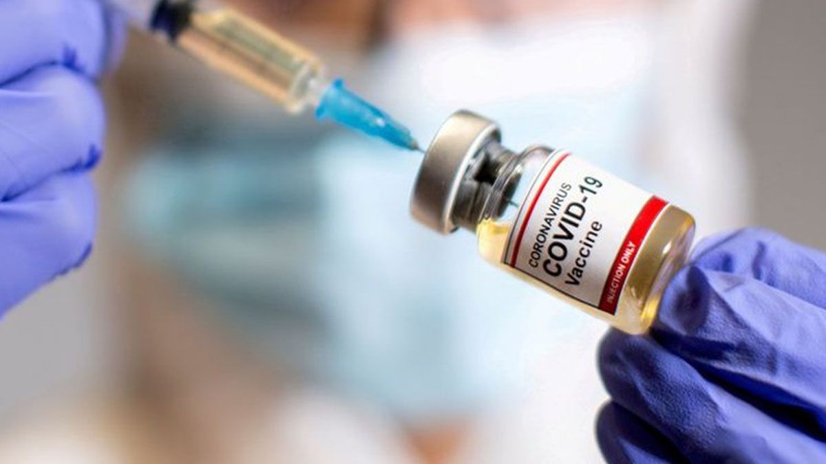 La farmacéutica estatal china Sinopharm reveló hoy que su vacuna contra la covid-19 tiene una efectividad del 79