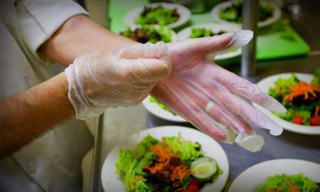 La capacitación está dirigida a trabajadores de la alimentación. La capacitación está dirigida a trabajadores de la alimentación.