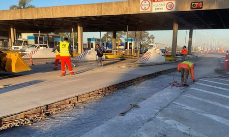 Túnel Subfluvial: retoman las tareas de bacheo en el pavimento tras detectar incumplimientos. Túnel Subfluvial: retoman las tareas de bacheo en el pavimento tras detectar incumplimientos.