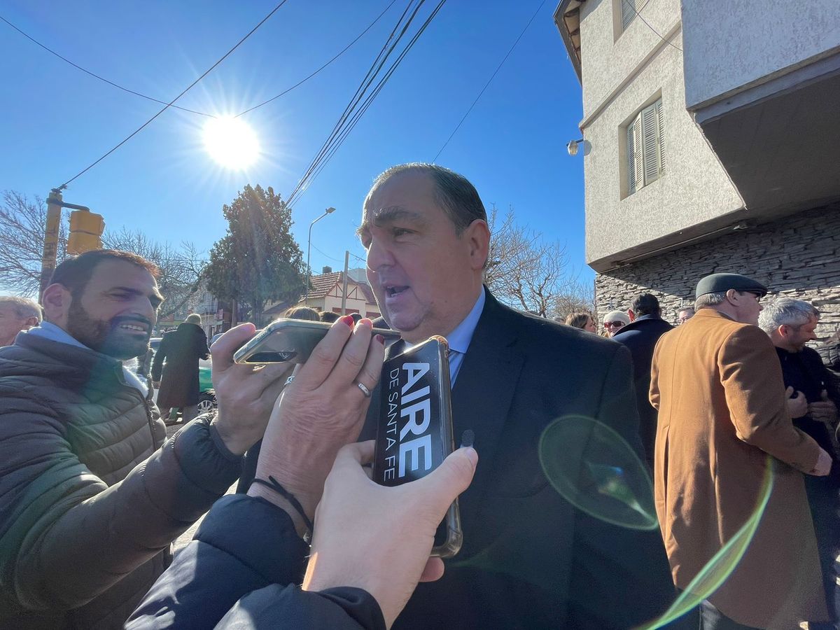 El intendente Juan Pablo Poletti se mostró preocupado por el aumento de la pobreza en la ciudad de Santa Fe. El intendente Juan Pablo Poletti se mostró preocupado por el aumento de la pobreza en la ciudad de Santa Fe.