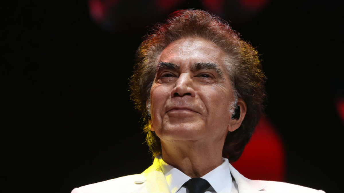 Reconocido internacionalmente con canciones que invitan al baile, el galardonado cantante cumple 79 a&ntilde;os.