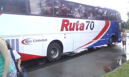 La crisis del transporte interurbano por colectivos en la provincia de Santa Fe volvió a encender alarmas en la Legislatura provincial. La crisis del transporte interurbano por colectivos en la provincia de Santa Fe volvió a encender alarmas en la Legislatura provincial.