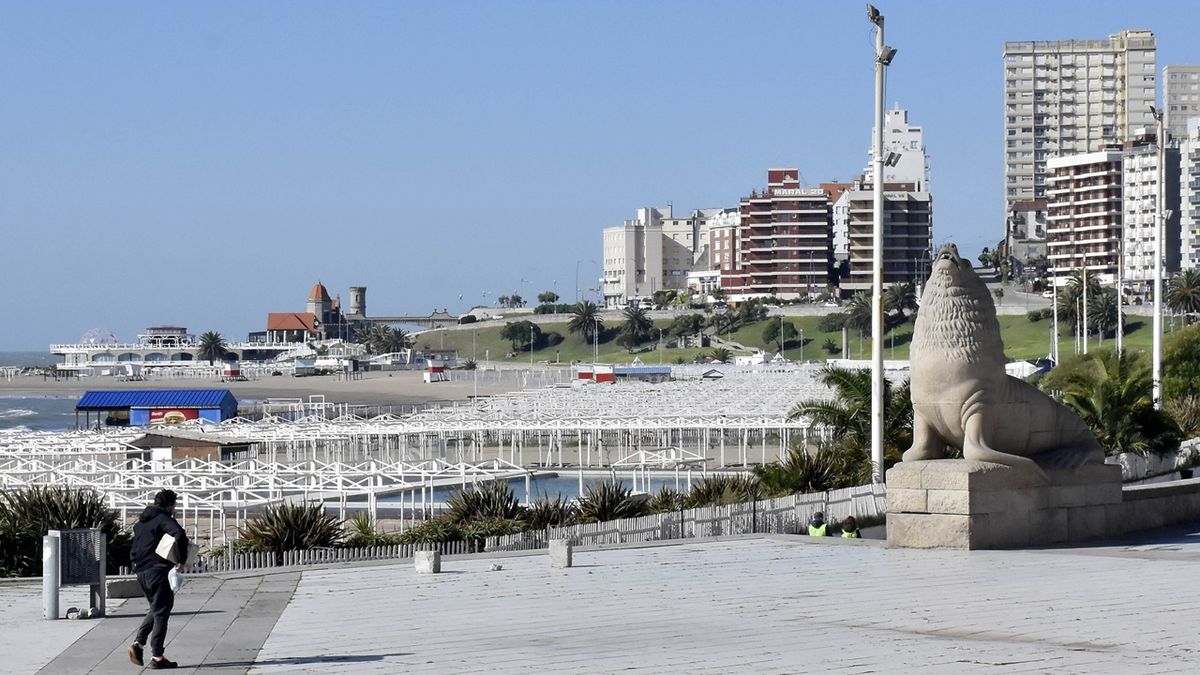 Desde la ciudad de Buenos Aires se puede llegar sin muchas complicaciones a Mar del Plata en tren.