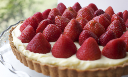 Tarta de frutilla rápida y fácil: la receta para hacer en casa en pocos pasos Tarta de frutilla rápida y fácil: la receta para hacer en casa en pocos pasos