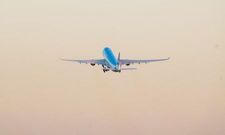 Ya está en Moscú el avión de Aerolíneas Argentinas que traerá las dosis de la vacuna contra el covid. Ya está en Moscú el avión de Aerolíneas Argentinas que traerá las dosis de la vacuna contra el covid.