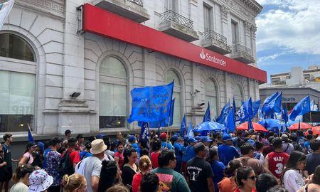 Marcha contra el DNU de Milei en Santa Fe: dónde son los cortes de tránsito. Marcha contra el DNU de Milei en Santa Fe: dónde son los cortes de tránsito.